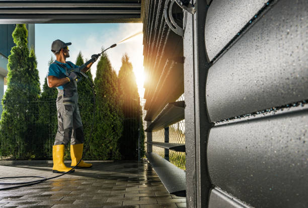 Best Animal Enclosure Cleaning  in Southside Place, TX